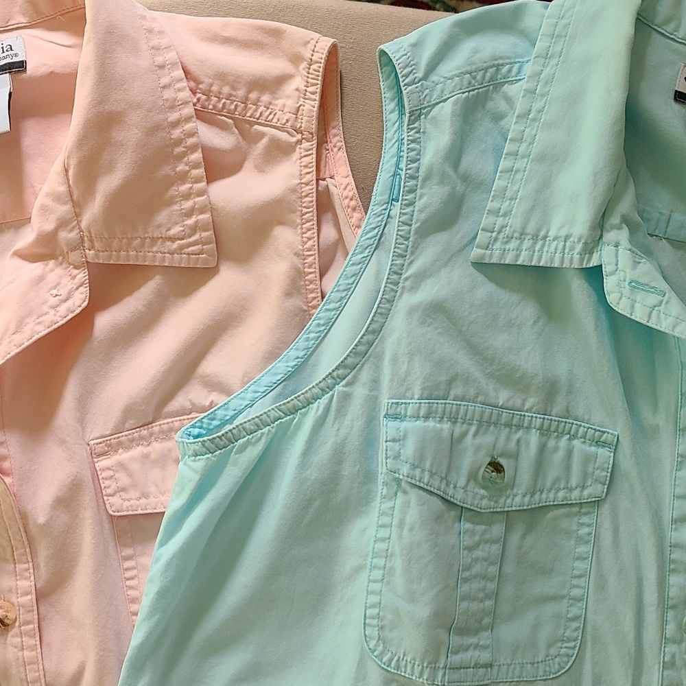 TWO Sz XL Columbia women's sleeveless button-down in light blue, peachy pink